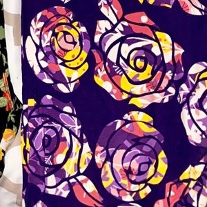 LuLaRoe tc Tall&Curvy Leggings